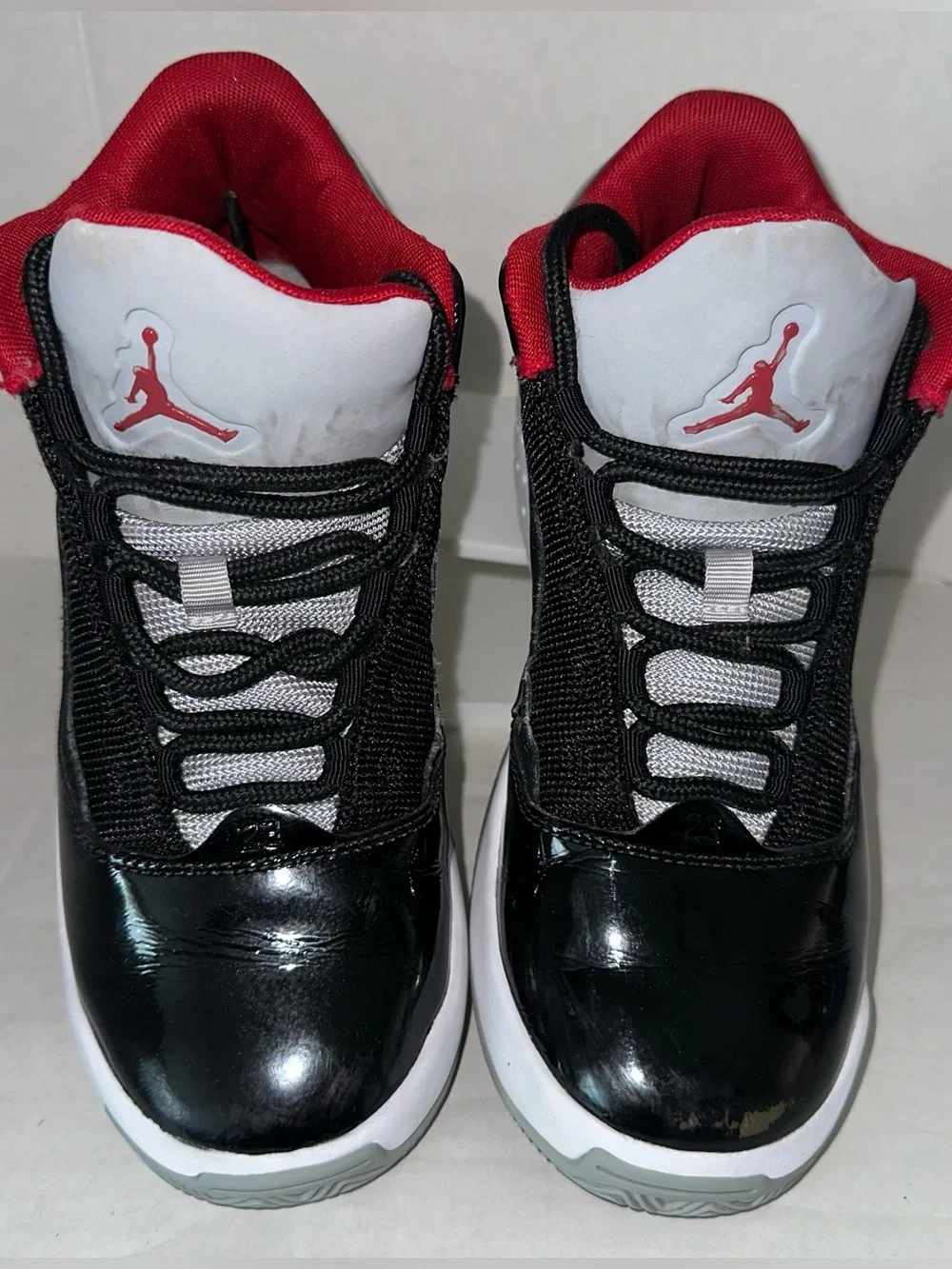 Nike Air Jordan Max Aura 2 Black Cement GS Red  Kid's Youth Size 5Y CN8094-006